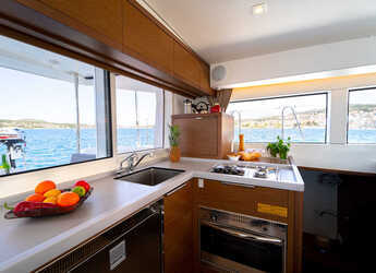 Rent a catamaran in Marina Mandalina - Lagoon 40 - 3 + 2 cab