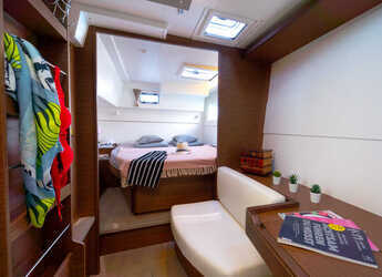 Rent a catamaran in Marina Mandalina - Lagoon 40 - 3 + 2 cab