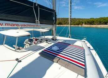 Rent a catamaran in Marina Mandalina - Lagoon 42 - 3 + 2 cab.