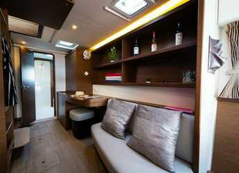 Rent a catamaran in Marina Mandalina - Lagoon 42 - 3 + 2 cab.