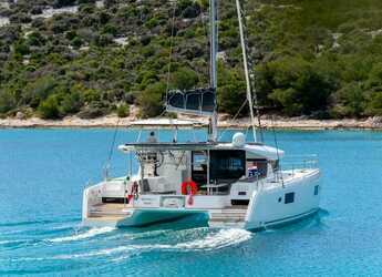 Rent a catamaran in Marina Mandalina - Lagoon 42 - 3 + 2 cab.