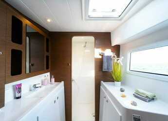 Rent a catamaran in Marina Mandalina - Lagoon 42 - 3 + 2 cab.
