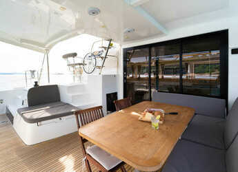 Rent a catamaran in Marina Mandalina - Lagoon 42 - 4 + 2 cab.