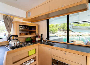 Rent a catamaran in Marina Mandalina - Lagoon 42 - 4 + 2 cab.