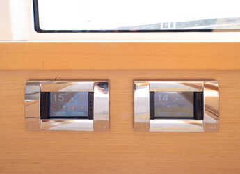 Rent a catamaran in Marina Mandalina - Lagoon 42 - 4 + 2 cab.