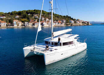 Rent a catamaran in Marina Mandalina - Lagoon 421 - 4 + 1 cab.