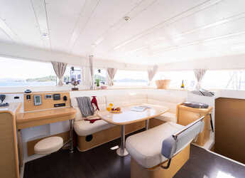 Rent a catamaran in Marina Mandalina - Lagoon 421 - 4 + 1 cab.