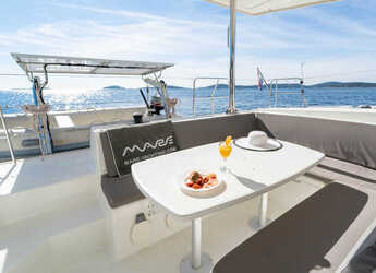 Rent a catamaran in Marina Mandalina - Lagoon 421 - 4 + 1 cab.