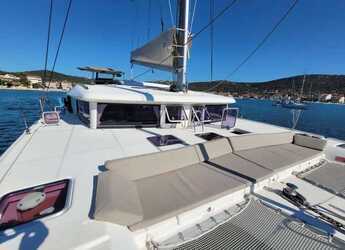 Rent a catamaran in Marina Mandalina - Lagoon 421 - 4 + 1 cab.