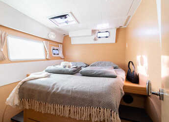 Rent a catamaran in Marina Mandalina - Lagoon 421 - 4 + 1 cab.