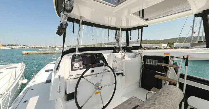 Rent a catamaran in Marina Sukosan (D-Marin Dalmacija) - Lagoon 42