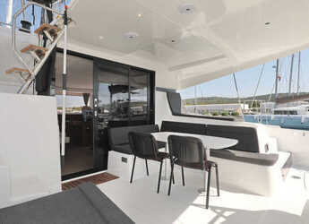 Alquilar catamarán en Marina Sukosan (D-Marin Dalmacija) - Lagoon 42