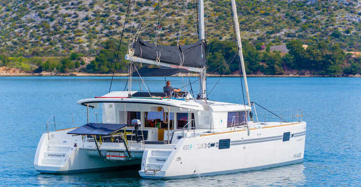 Rent a catamaran in Marina Mandalina - Lagoon 450 F - 4 + 2 cab.