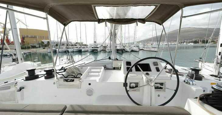 Rent a catamaran in SCT Marina Trogir - Lagoon 450 F - 4 + 2 cab.