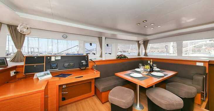 Rent a catamaran in Lefkas Marina - Lagoon 450 F - 4 + 2 cab.