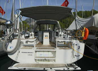 Rent a sailboat in D-Marin Gocek - Oceanis 38.1 - 2 cab.