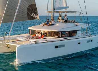 Rent a catamaran in Lavrion Marina - Lagoon 52 - 5 cab.