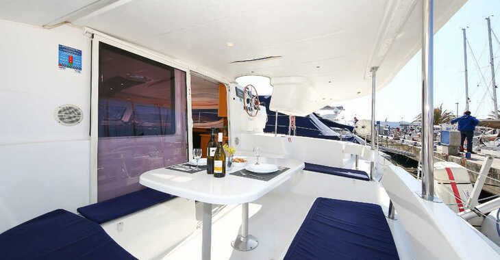 Rent a catamaran in Veruda - Lipari 41 - 4 + 2 cab.