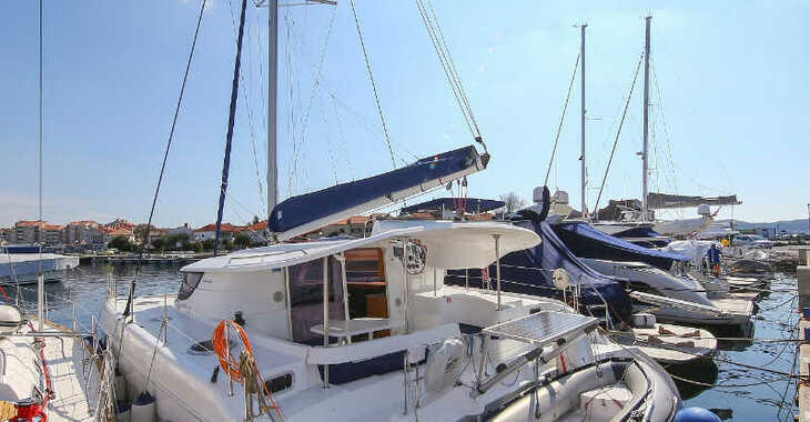 Louer catamaran à Veruda - Lipari 41 - 4 + 2 cab.