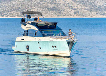 Louer yacht à Marina Mandalina - Monte Carlo 5 - 3 + 1 cab.