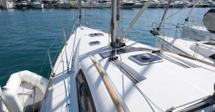 Rent a sailboat in D-Marin Gocek - Oceanis 43 Family - 4 cab.