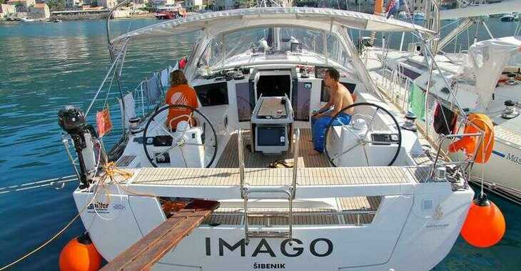 Rent a sailboat in Jezera ACI Marina - Oceanis 45 - 3 cab.