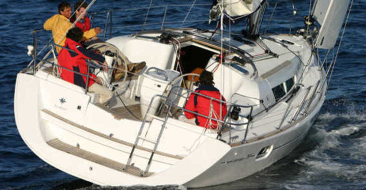 Rent a sailboat in Rodney Bay Marina - Sun Odyssey 39i