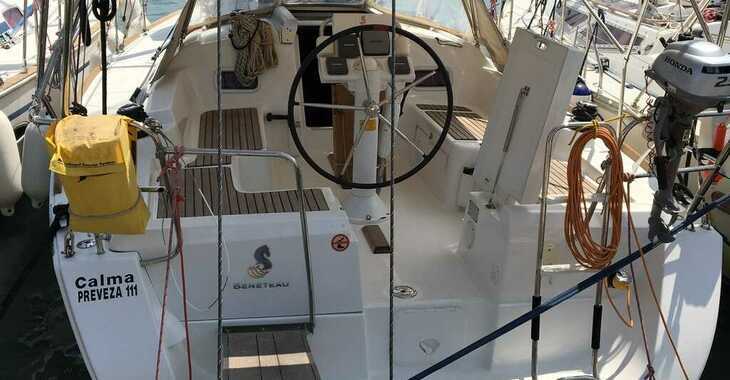Rent a sailboat in Lefkas Marina - Oceanis 34
