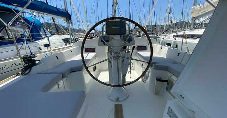 Rent a sailboat in Ece Marina - Oceanis 34