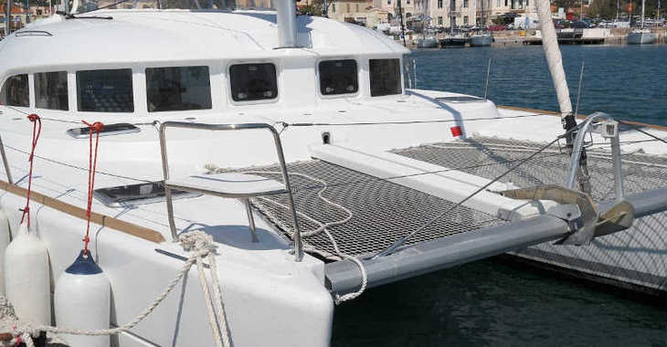 Rent a catamaran in Kos Marina - Lagoon 380