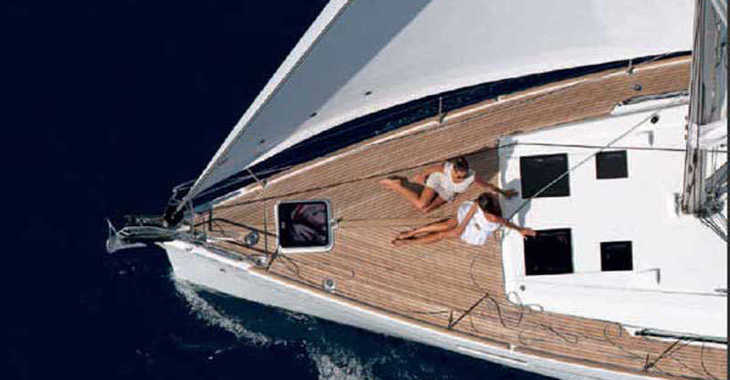 Chartern Sie segelboot in Marina di Portorosa - Oceanis 45
