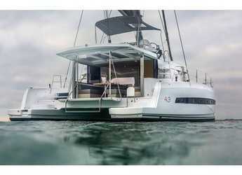 Alquilar catamarán en Marina di Portorosa - Bali 4.3