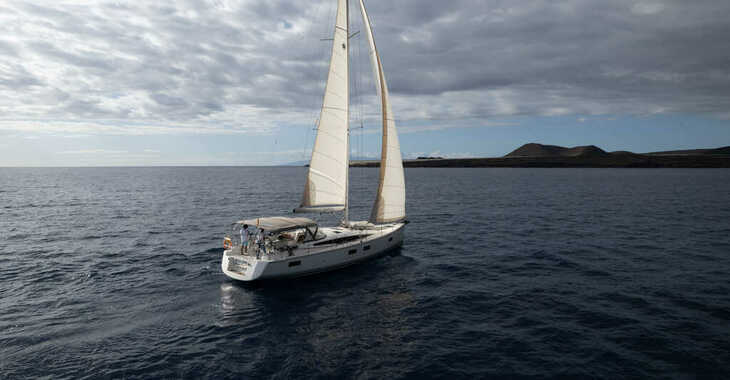 Rent a sailboat in Marina del Sur. Puerto de Las Galletas - Jeanneau 54