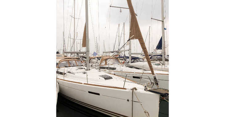 Louer voilier à Alimos Marina - Sun Odyssey 439