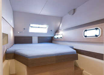 Alquilar catamarán en Nidri Marine - Bali 4.0