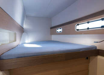 Alquilar catamarán en Nidri Marine - Bali 4.0