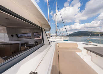 Alquilar catamarán en Nidri Marine - Bali 4.0