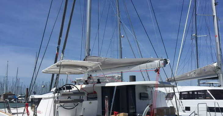 Rent a catamaran in Veruda - Neel 45