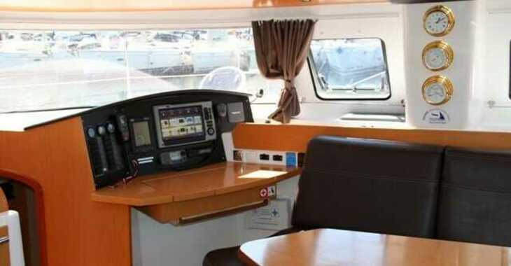 Rent a catamaran in Veruda Marina - Lipari 41 (4 dbl, 2sgl)