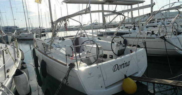 Rent a sailboat in Marina Kastela - Sun Odyssey 349