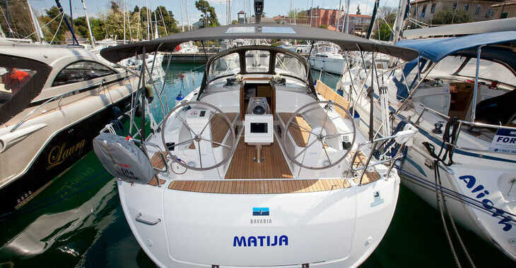 Chartern Sie segelboot in Zadar Marina - Bavaria Cruiser 37