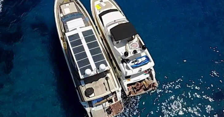 Rent a yacht in Marina di Cannigione - Posillipo Technema 98