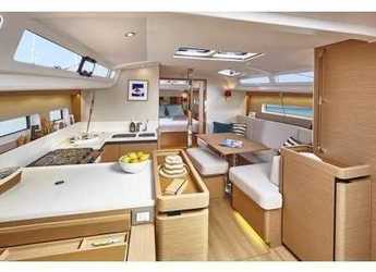 Rent a sailboat in Marina di Scarlino - Sun Odyssey 440