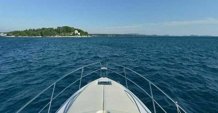 Chartern Sie motorboot in Zadar Marina - Elan Power 30