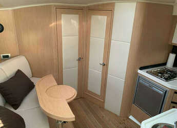 Chartern Sie motorboot in Zadar Marina - Elan Power 30