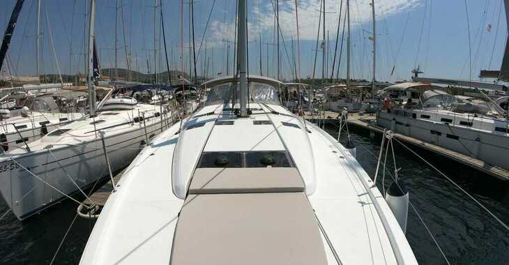 Chartern Sie segelboot in Marina Mandalina - Sun Odyssey 490