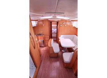 Rent a sailboat in Marina del Fezzano - Bavaria 46 Cruiser