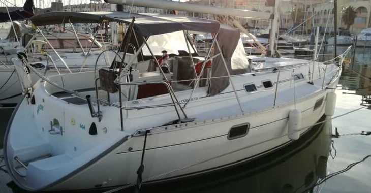 Rent a sailboat in Platja des Jondal - Beneteau Oceanis 351