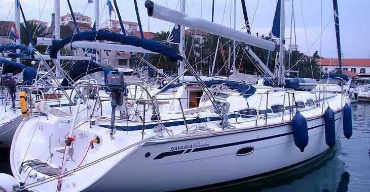 Rent a sailboat in Platja des Jondal - Bavaria 46