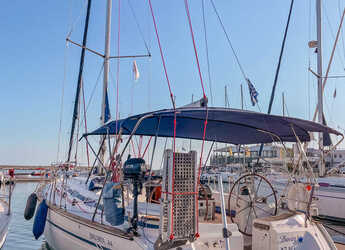 Rent a sailboat in Kavala - Marina Perigialiou - Bavaria 44